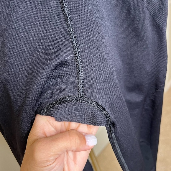 Athelta black seamless perforated mesh fitted leggings ribbed band - Picture 5 of 11